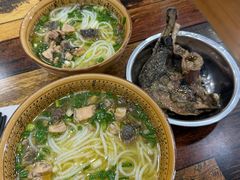 -正宗李家土鸡米线店