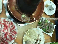 -盛元盛居传统炭火锅(绿园店)