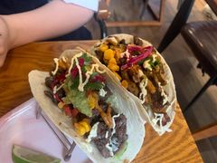 牛肉TACOS和鸡肉TACOS-AFS Cafe & Canteen(闽江二路店)