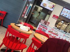 -肯德基(彩云城店)
