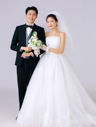 -绽放摄胶片摄影工作室