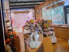 -来伊份(我格广场武宁路店)
