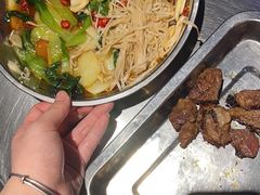 -马路牙子烧烤音乐酒馆(望京店)