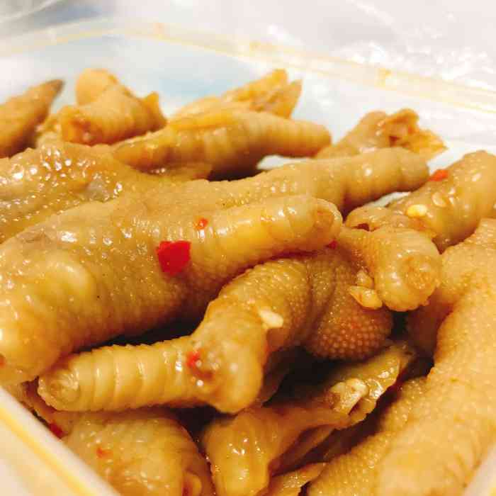 梧州李氏鸡爪王-"老板很扣门,她可以少你几毛钱,但是你少他.