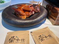脆炸乳鸽-荣小馆(安达仕店)