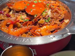 -胖哥俩肉蟹煲(华贸店)