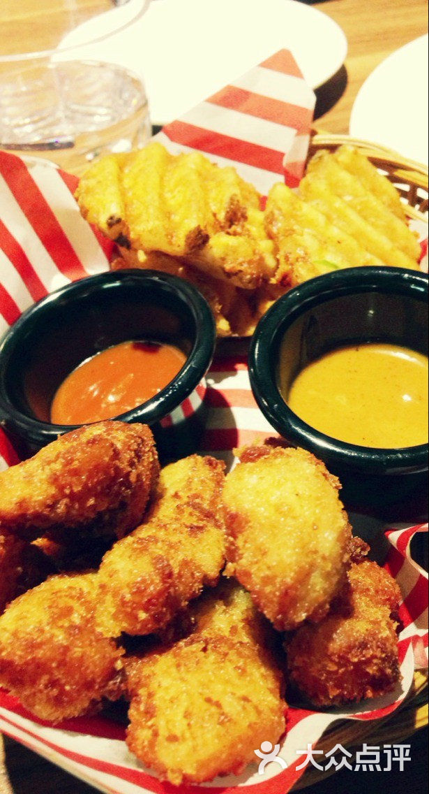 拉亚汉堡经典餐厅(银河国际店)鸡块图片 - 第3张