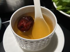 -鲜入唯煮·港式海鲜牛肉火锅(金宝街店)