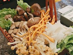 -一席地·本地鸡窝·杭帮鸡火锅(萧山银隆百货店)