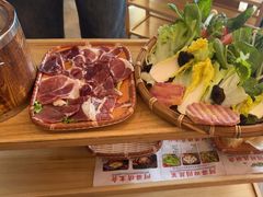 -阿婆情腊排骨火锅(金虹路店)