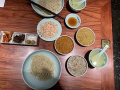 -裕兴记•蟹黄面馆(人民广场店)