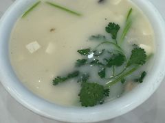 鱼头豆腐汤-雪园上海饭店(港湾1号店)