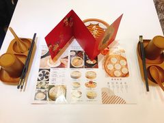 餐具摆设-小六汤包砂煲菜(文景路店)