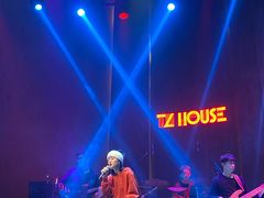 -TZ House音乐现场(来福士中心店)