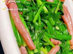 韭菜炒海肠-崴海渔村(虹梅路店)