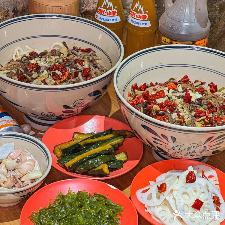 多少次来钟楼,就为了这 👉燃柒爆肚面