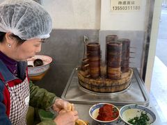 -曾笼笼牛肉饼