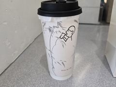 -喜茶(迪士尼小镇·平行宇宙店)