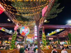 -三亚火车头万人海鲜广场