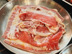 老太太特色肥牛-西塔老太太泥炉烤肉(双井店)