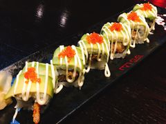 牛油果软壳蟹卷-羽山料理