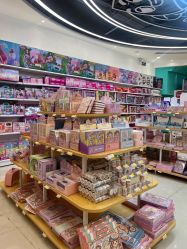 -卡通派潮品玩具折扣仓(青岛新城吾悦广场店)