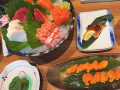 -花和海鲜自助(梅江店)