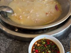 -老来福·非遗酸汤兔(凯旋路店)