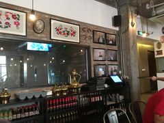 大堂-阿里家·新疆烤肉酒場 by MIG