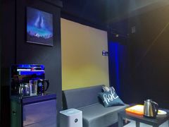 -VR间客漫虚拟现实体验馆(汉街店)
