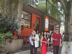 -喧闹·东方大气茶(鹅岭二厂店)