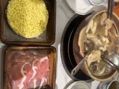 -菌小白火锅(时尚天河店)