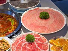 -茅草房·河畔园林火锅