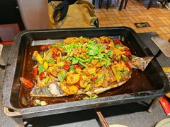 -俏巴妹烤鱼香锅(奥体店)