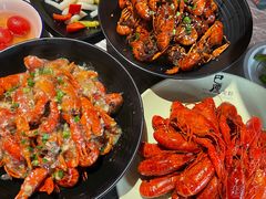 -巴厘龙虾·榜首油焖大虾(音乐学院·沿江酒馆店)