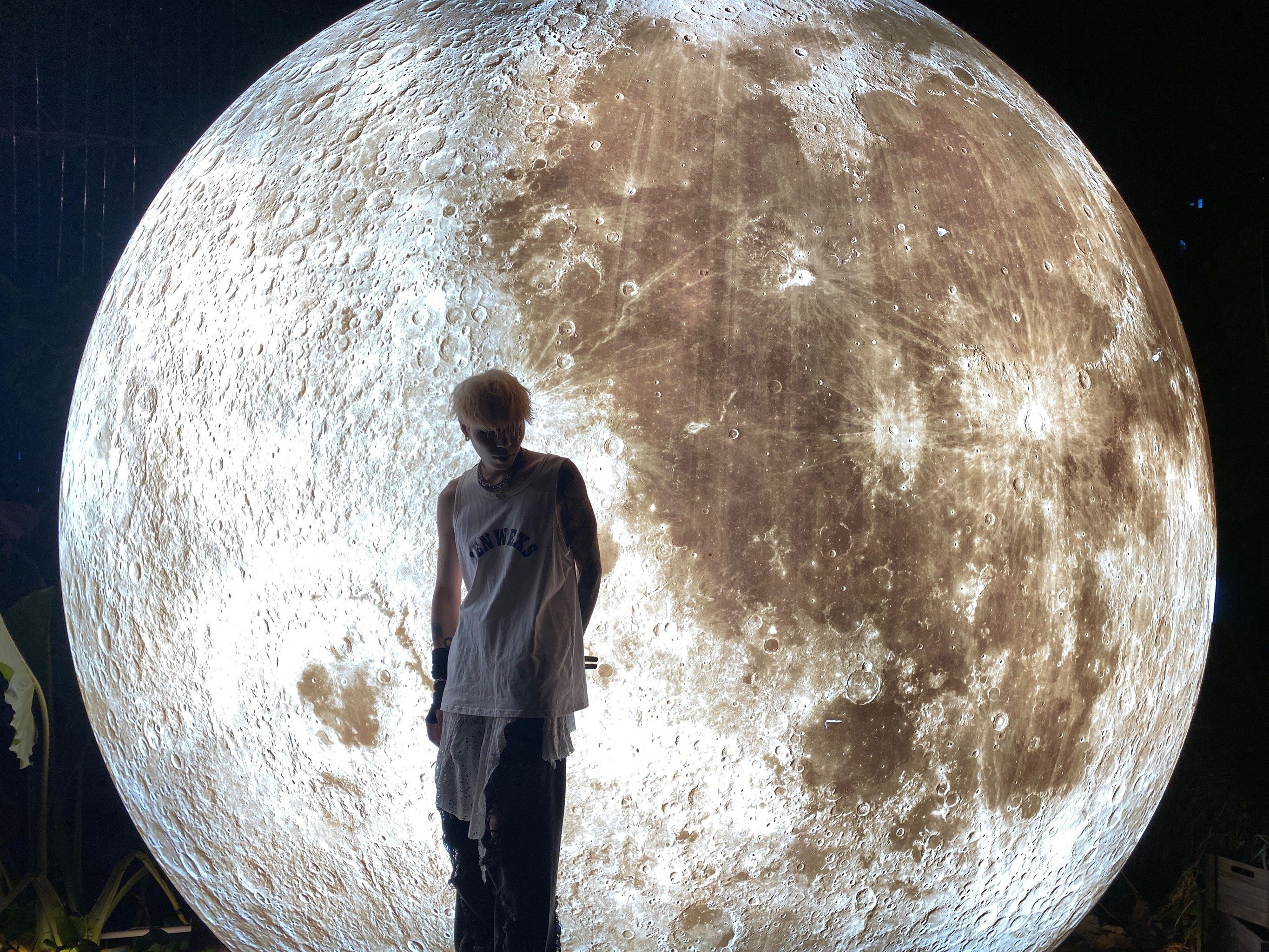 月球漫步,探索未知的美