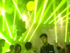 -SPACE(欢乐颂购物中心店)