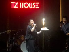 -TZ House音乐现场(来福士中心店)