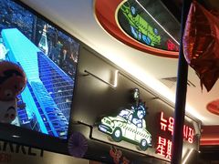 纽约星期八-茶马花街(城西银泰城店)