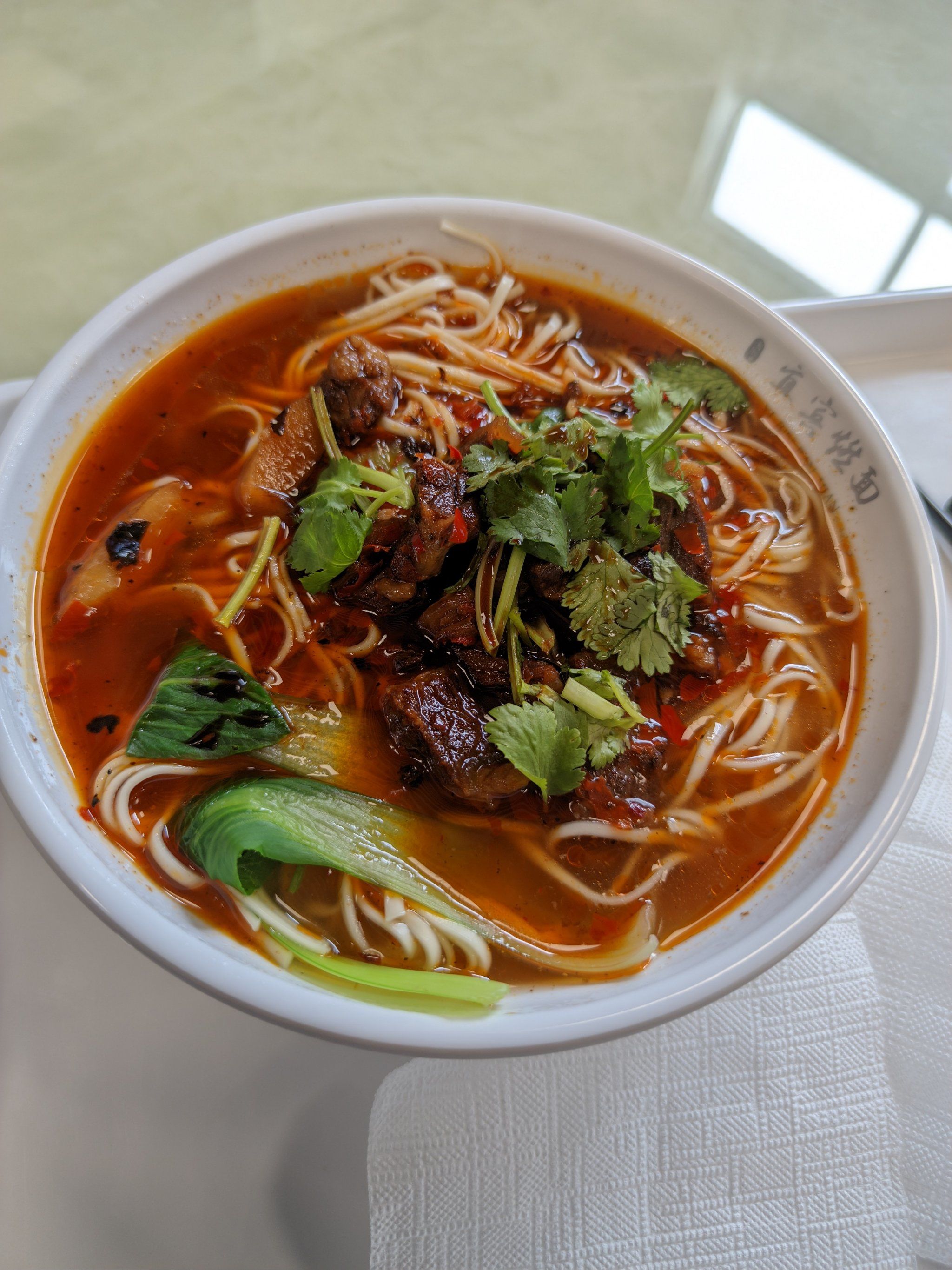 上外贸食堂红烧牛肉面嘎嘎好吃!