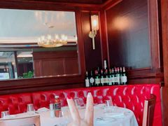 -Wolfgang’s Steakhouse 沃夫冈牛排馆(上海白玉兰广场店)