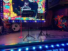 -Famous肥猫墨西哥音乐餐吧(五棵松华熙LIVE店)
