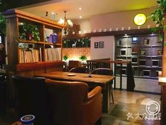 -栖巢咖啡(天鹅湖万达低碳店)