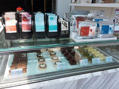 -UNI UNI(环亚凯瑟琳店)