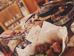 -江南猪肉商会无限续吃(弘大店)