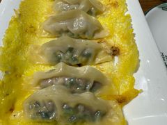 -东来菜馆•手抓海鲜家常菜•海鲜锅贴(鸽子窝店)
