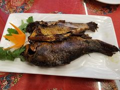 酥焖鲫鱼-玉华台饭庄(裕中西里小区店)