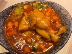 又肥又嫩牛娃-哥老官重庆美蛙鱼头(五角场合生汇店)