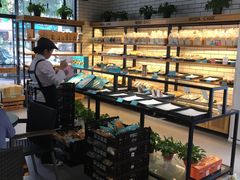 面包甜点陈列柜-罗莎蛋糕(麓谷店)