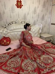 -拉瑞娜LaReine婚纱礼服高级定制